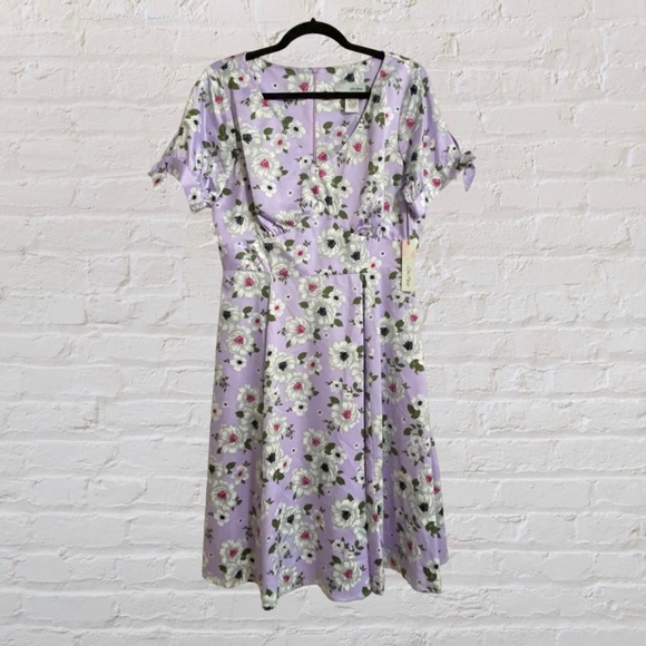 147. EVA ROSE Floral Dress - NWT - Picture 1 of 6